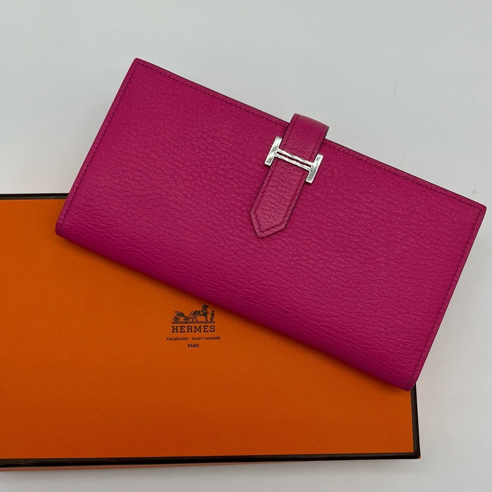 Authentic Hermes Bearn Wallet - Picture 1 of 16